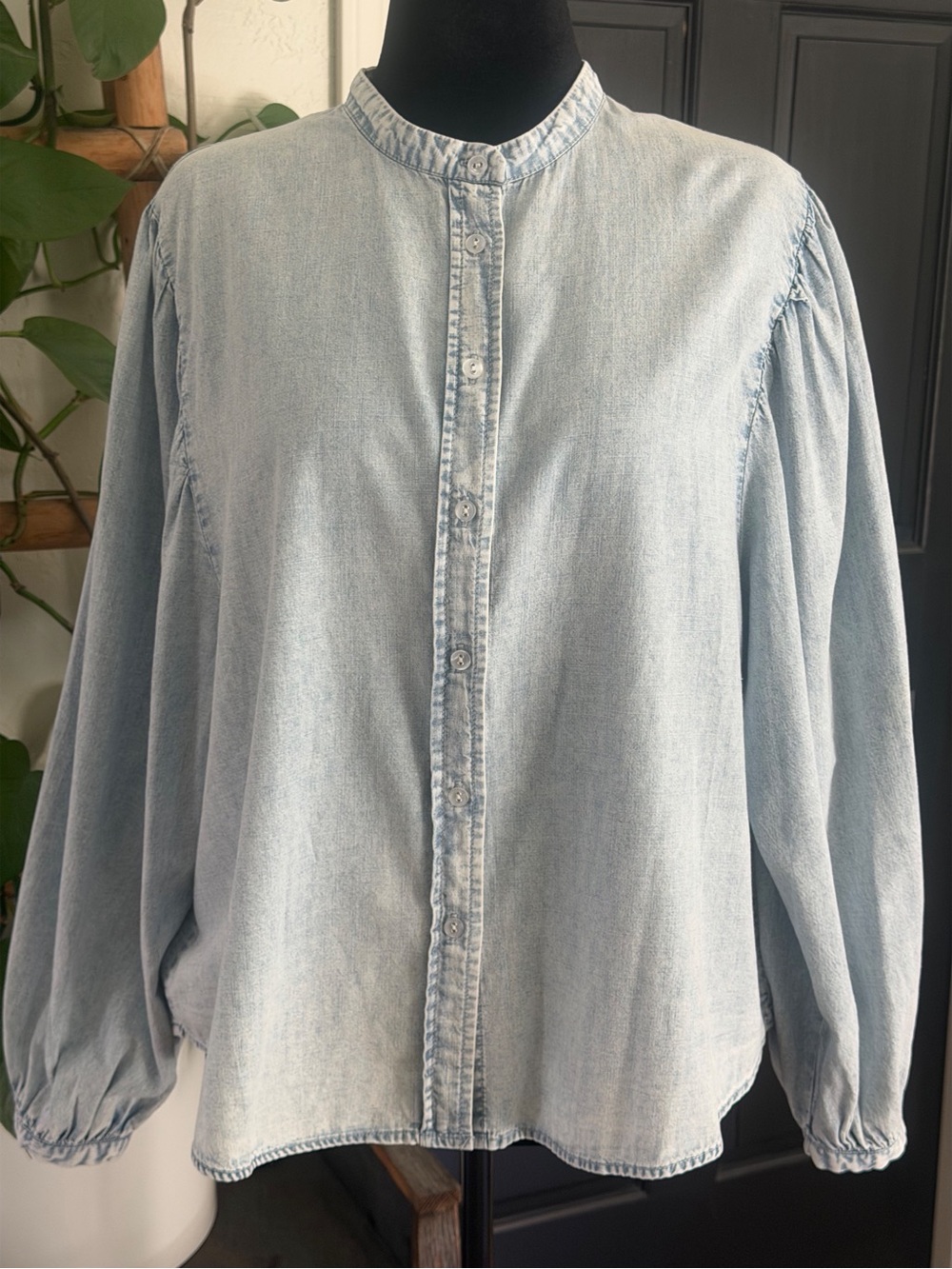 Jane & Delancey Light Wash Chambray Shirt Band Collar Puff Sleeve Boho Cowgirl L